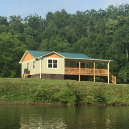 992 Hornet Drive