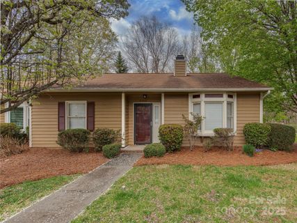 8300 Summerglen Circle sold home in Bent Creek, Charlotte, NC