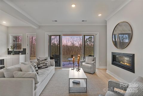1132 Meander Lane