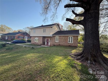 3434 Fielding Avenue