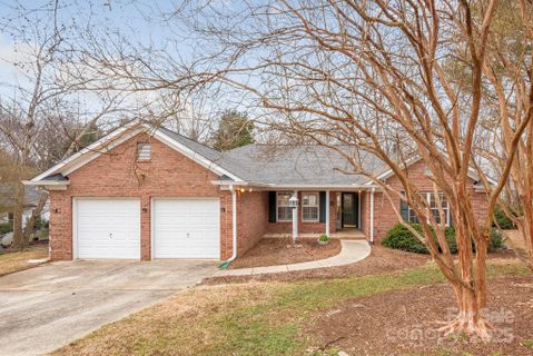 3903 Bon Rea Drive sold home in Cedar Woods, Charlotte, NC