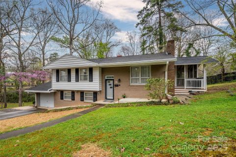 107 Wedgewood Circle