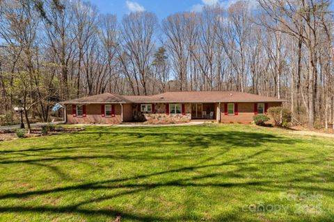 220 Gregory Road sold home in Hidden Hut Farms, Salisbury, NC