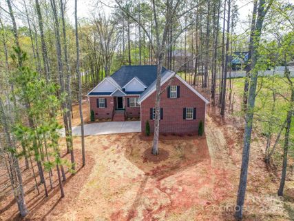 725 Granna Lane sold home in College Place, Lancaster, SC