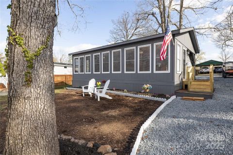 167 Holly Harbor Trail 169/170