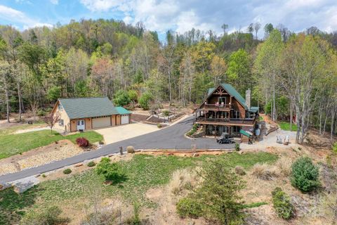 5063 Bear Run sold home in Highland Meadows, Lenoir, NC