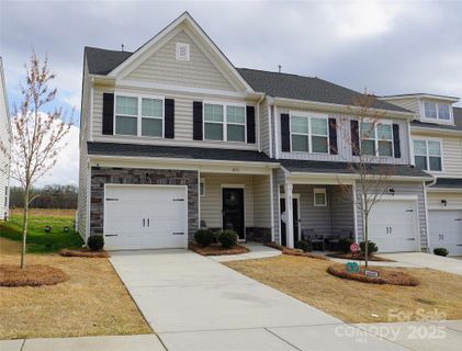 8173 Sheffield Drive sold home in The Townes at Sherrills Ford, Terrell, NC