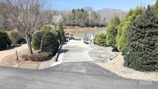 116 Cornell Circle sold home in Apple Valley Farms, Lake Lure, NC
