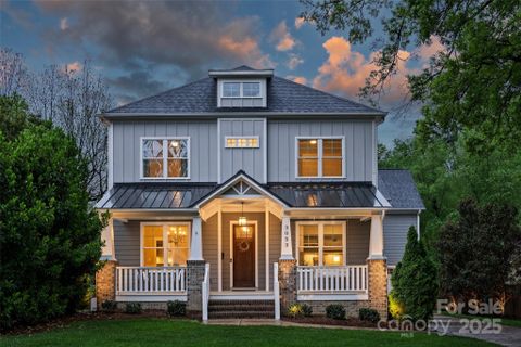 3033 Sunset Drive