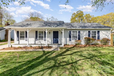 3512 Oxford Hill Court sold home in Poplar Springs, Charlotte, NC