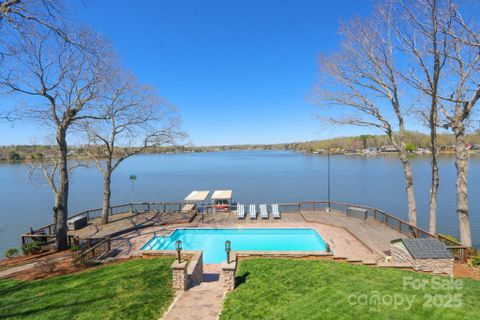 231 Larkspur Lane sold home in Tarawoods, Lexington, NC