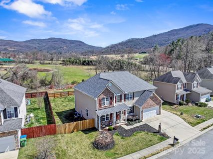 243 Wildbriar Road sold home in Cove At Livingston Farms, Fletcher, NC