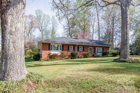 194 Fernwood Circle sold home in Fernwood, Rutherfordton, NC
