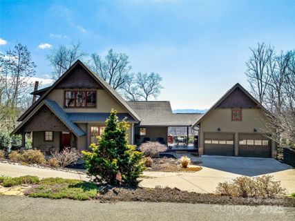 24 Bridle Path Road sold home in Lookout Mountain, Asheville, NC