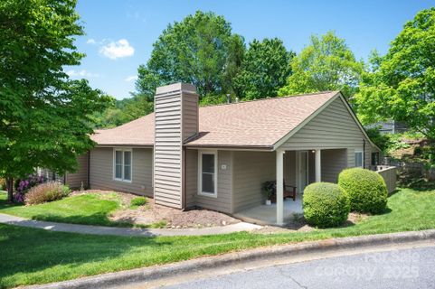 36 Elderberry Lane sold home in Hawthorne, Asheville, NC