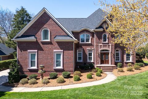 880 Craigmont Lane sold home in Kings Crossing, Concord, NC