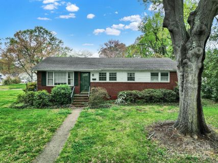 5876 Wedgewood Drive