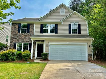 12815 Towering Pine Drive sold home in Hampton Place, Charlotte, NC