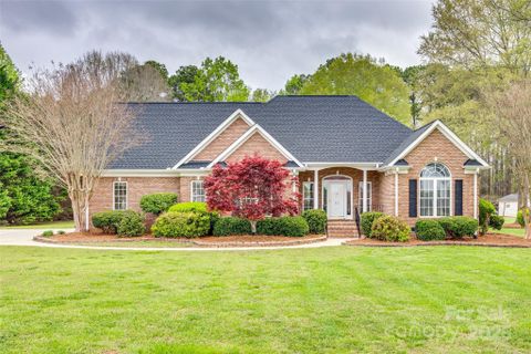 111 Sterling Drive sold home in Providence Heights, York, SC