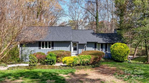 3846 22nd Street sold home in Hickory Woods, Hickory, NC