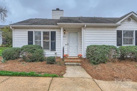 5913 Crape Myrtle Lane sold home in Oakdale Place, Charlotte, NC