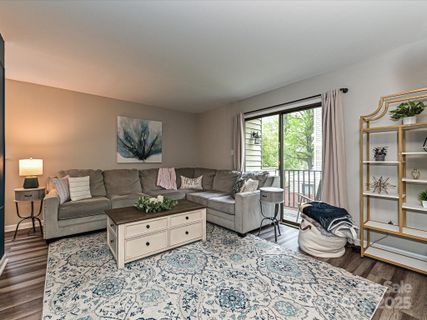 1615 Merry Oaks Road G sold home in Woodmere, Charlotte, NC