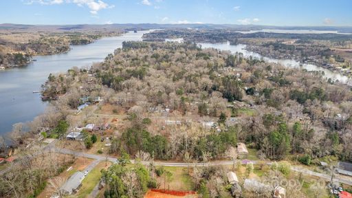 0 4th Avenue sold home in Pinehaven, New London, NC