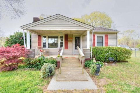 2453 Myrtle Avenue sold home in Textiles Inc Myrtle Mill, Gastonia, NC