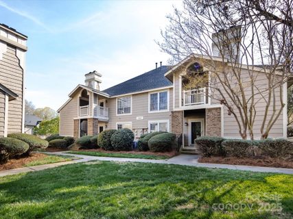 5007 Sharon Road sold home in Chalcombe Court, Charlotte, NC
