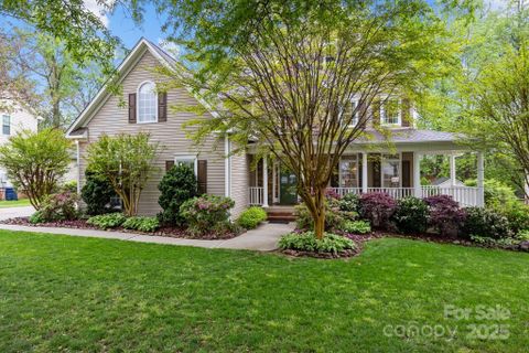 17301 Glassfield Drive sold home in Cambridge Grove, Huntersville, NC