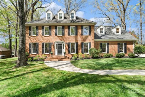 6010 Oak Ridge Court sold home in Lake Providence, Matthews, NC