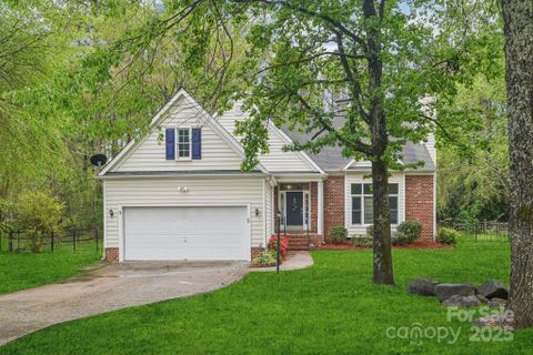 11333 Snapfinger Drive sold home in Williamsburg, Charlotte, NC