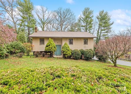 192 Poplar Drive sold home in Oak Park, Clyde, NC