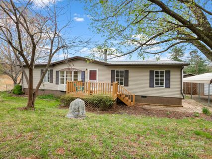 10 Clover Brook Drive sold home in Clover Brook, Weaverville, NC