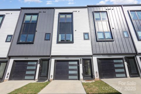 3526 Saker Lane sold home in Kestrel Village, Charlotte, NC
