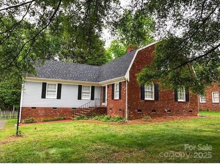 1701 Bonnie Lane