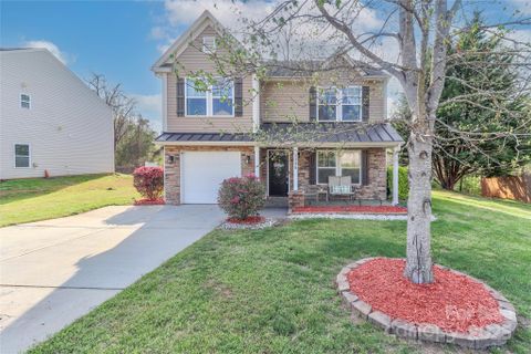 1135 Valley Street active home in Valleybrook, Statesville, NC