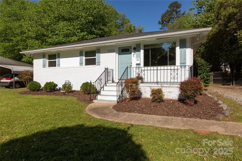 2404 Finchley Drive sold home in Eastwood Acres, Charlotte, NC