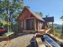 371 E Falls View Drive sold home in Pisgah Forest, SC