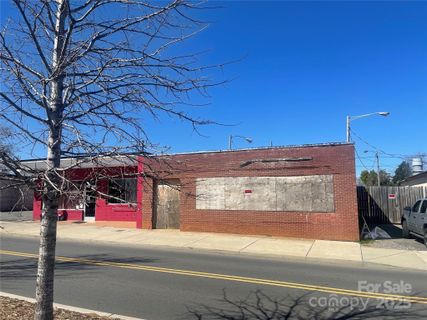 414 W Main Avenue