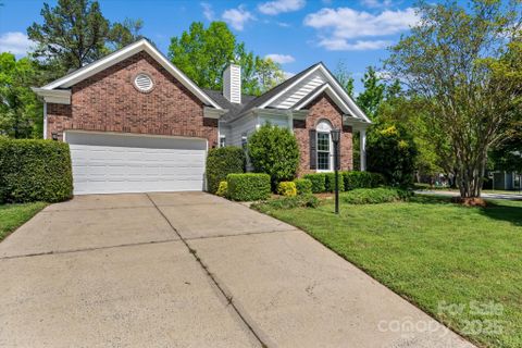 11841 Mourning Dove Lane sold home in Robyns Glen, Charlotte, NC