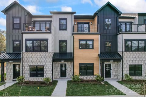 710 Falling Oak Alley 17 sold home in Townes at Maxwell, Huntersville, NC