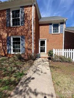 305 Wenwood Circle sold home in Wenwood Towns, Greenville, SC