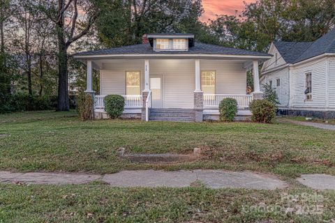 319 Chestnut Street
