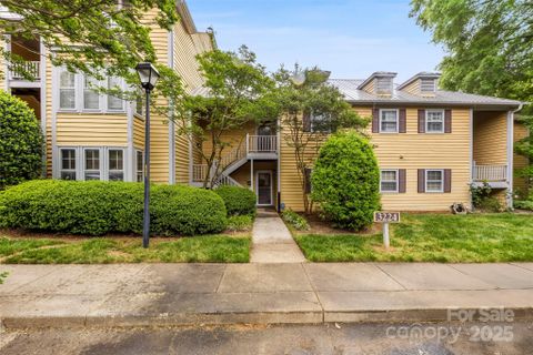 3224 Selwyn Farms Lane sold home in Hunters Run, Charlotte, NC
