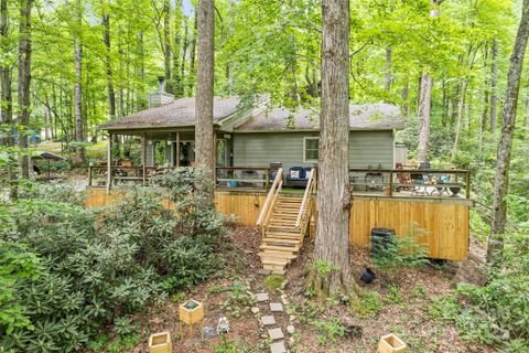 170 Blue Jay Loop sold home in Mountain Top Development Inc, Maggie Valley, NC
