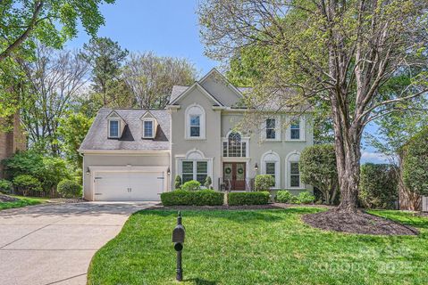 7316 Versailles Lane