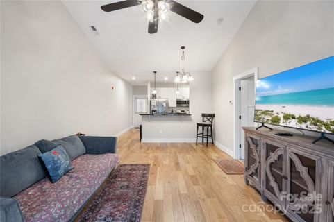 Homes in Fox Glen Condominium, Fletcher