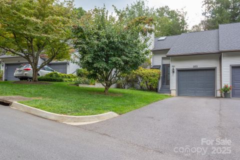 202 Cheyenne Court sold home in Cimarron, Asheville, NC