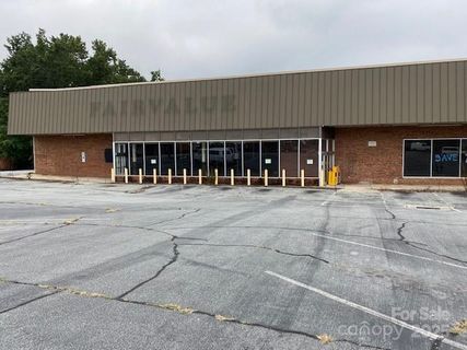 128 Fairway Shopping Center Center